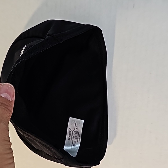 SPEEDO SWIM CAP NwoT Small-Med Men's Swimming Cap Aquatic Beach Pool Athletic - Picture 5 of 5